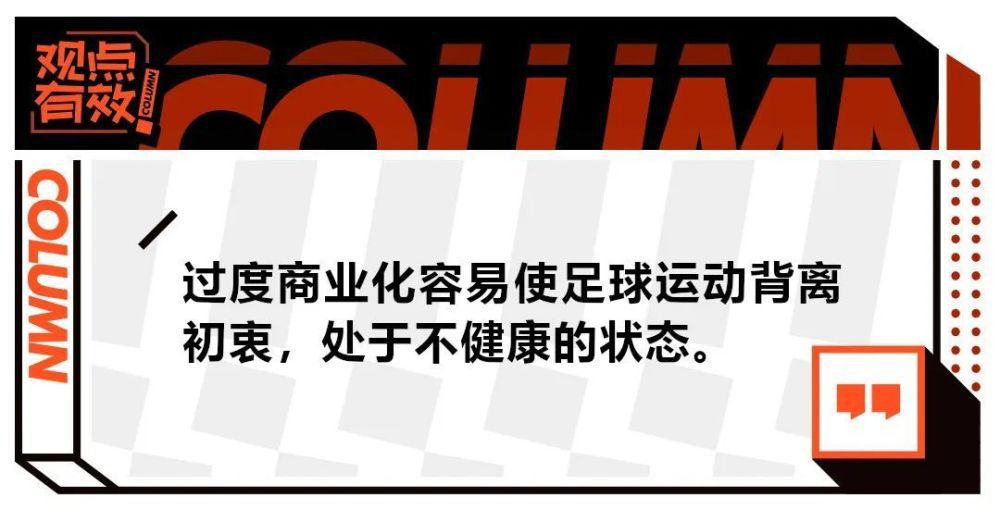 萧初然回想叶辰单枪匹马过去救自己的举动，感动的眼眶发红，轻声道：老公，谢谢你......叶辰微微一笑：跟老公这么客气干嘛？都是老公应该做的。